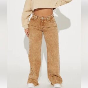 NWOT ** tag now removed FASHION NOVA 13 Ashtin baggy jeans in mustard w/ raw hem